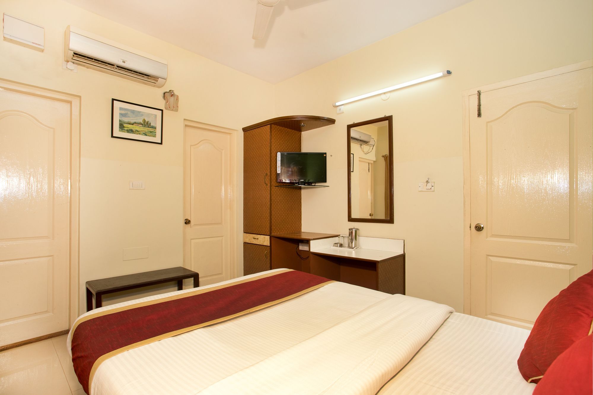 Oyo 10478 Raj Residency Hotel Bangalore Luaran gambar
