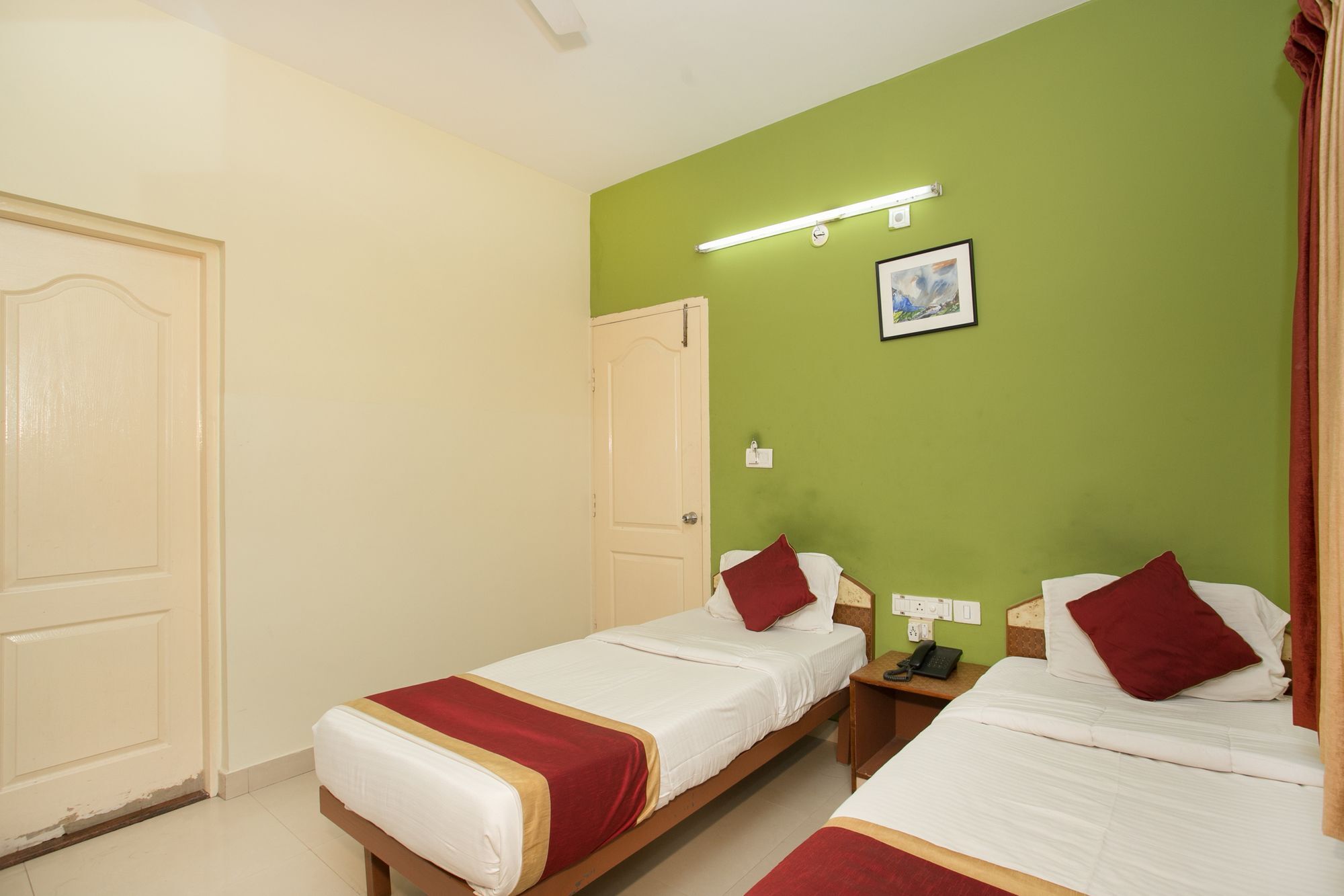 Oyo 10478 Raj Residency Hotel Bangalore Luaran gambar